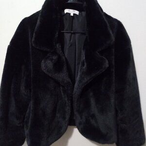 🧥 Women’s Winter Jacket – Size Large | Warm & Stylish